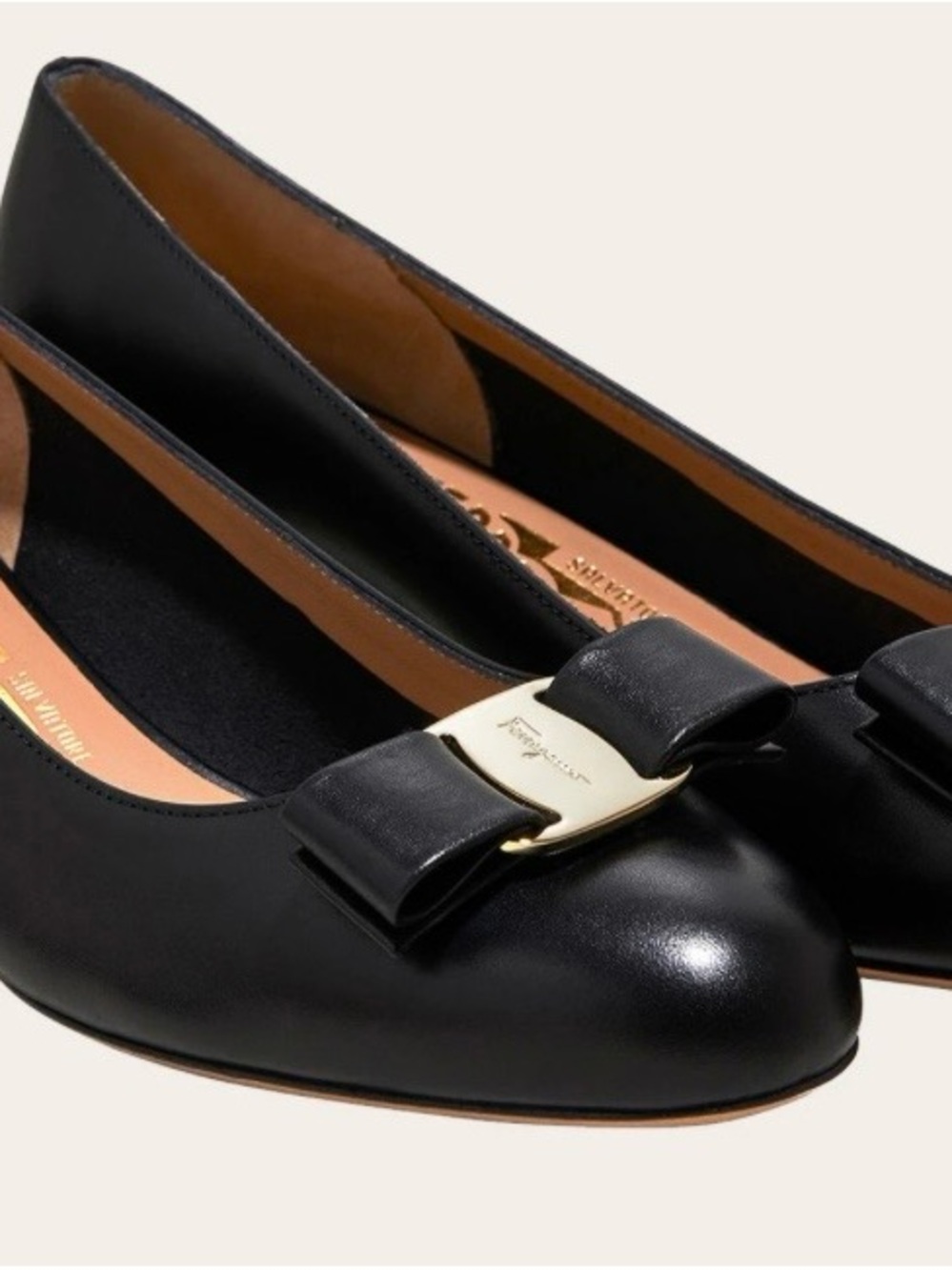 Salvatore Ferragamo Vara Bow Black Patent Leather Pump, Size 8D (WIDE)